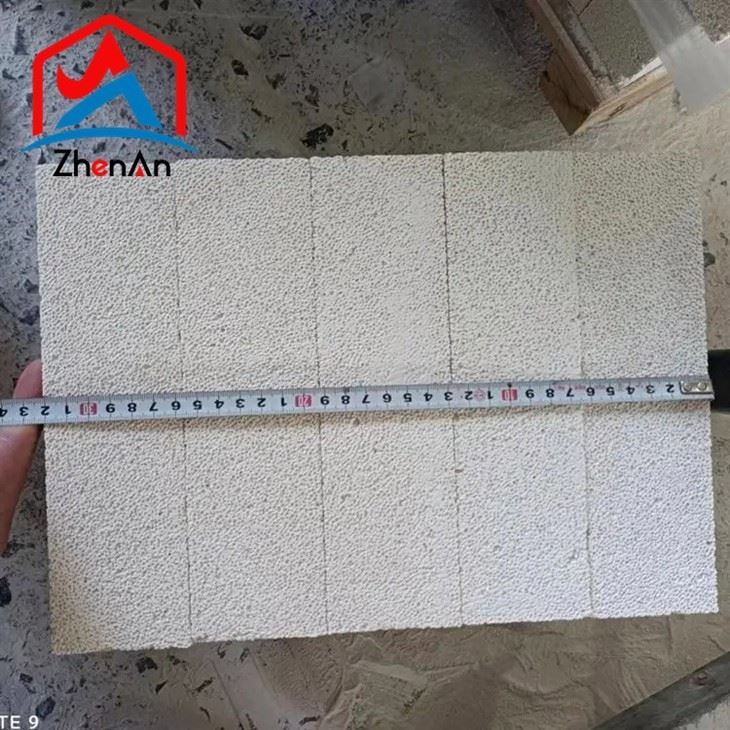 Lightweight Insulating Fire Brick